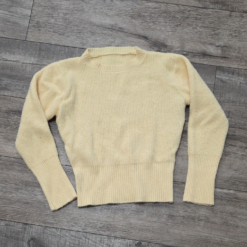 Crew Neck Light Yellow Sweater